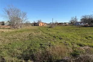 1508 Perryman Ave, Palacios, TX 77465 - Photo 1