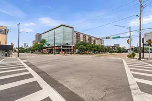 1010 Studer St, Houston, TX 77007 - Photo 30