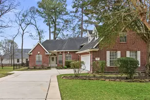 83 Park Cir, Conroe, TX 77356 - Photo 2
