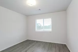 325 Shelby Meadow Dr, Willis, TX 77378 - Photo 12
