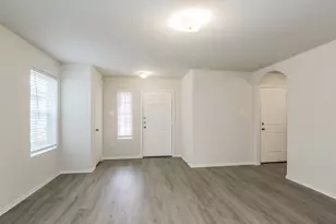325 Shelby Meadow Dr, Willis, TX 77378 - Photo 4
