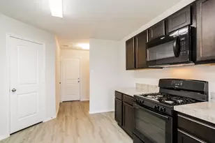 325 Shelby Meadow Dr, Willis, TX 77378 - Photo 2
