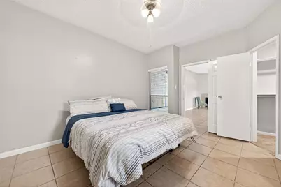 10855 Meadowglen Lane #608, Houston, TX 77042 - Photo 12