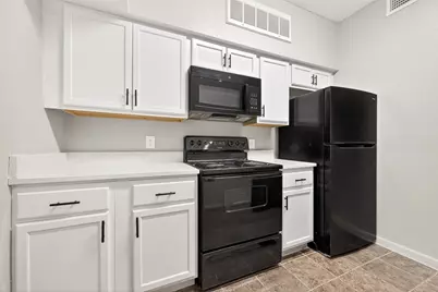 10855 Meadowglen Lane #608, Houston, TX 77042 - Photo 6