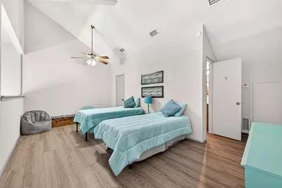 168 April Point Drive S #168, Conroe, TX 77356 - Photo 26