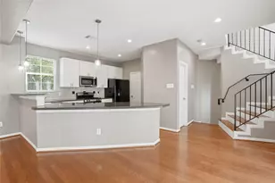 1129 W 15th 1/2 St, Houston, TX 77008 - Photo 8