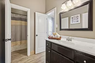 17422 Saddle Creek Dr, College Station, TX 77845 - Photo 22
