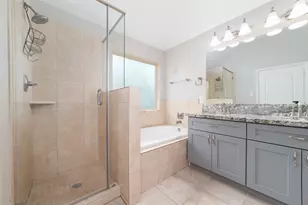 19610 Kingston Green Ln, Houston, TX 77073 - Photo 16