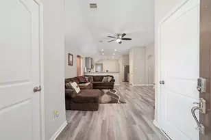19610 Kingston Green Ln, Houston, TX 77073 - Photo 4