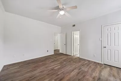 2255 Braeswood Park Drive #137, Houston, TX 77030 - Photo 16