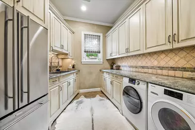 11718 Providence Park, Houston, TX 77024 - Photo 32