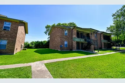 20 S Mechanic St, Bellville, TX 77418 - Photo 4