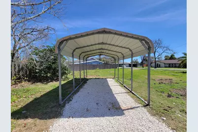 413 S Market Street, Brazoria, TX 77422 - Photo 34