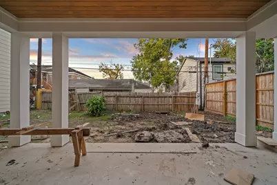 1642 Norfolk Street, Houston, TX 77006 - Photo 10