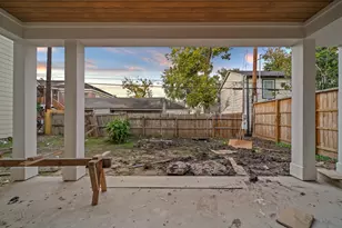 1642 Norfolk St, Houston, TX 77006 - Photo 10