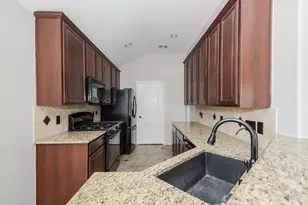 2646 Leopard Ct, Katy, TX 77449 - Photo 14