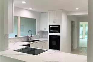 11602 Applewood St, Houston, TX 77024 - Photo 8