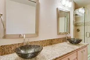 11602 Applewood St, Houston, TX 77024 - Photo 32