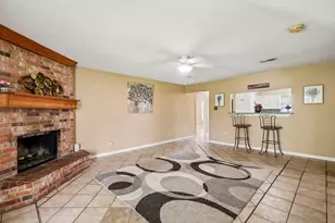 4202 Townes Forest Rd, Friendswood, TX 77546 - Photo 6