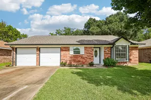 4202 Townes Forest Rd, Friendswood, TX 77546 - Photo 2