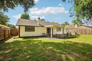 4202 Townes Forest Rd, Friendswood, TX 77546 - Photo 30