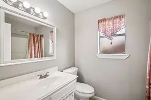 4202 Townes Forest Rd, Friendswood, TX 77546 - Photo 16