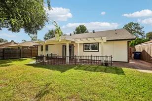 4202 Townes Forest Rd, Friendswood, TX 77546 - Photo 28