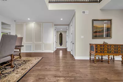 20 Sugarberry Circle, Houston, TX 77024 - Photo 2