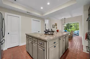 20 Sugar Berry Cir, Houston, TX 77024 - Photo 8