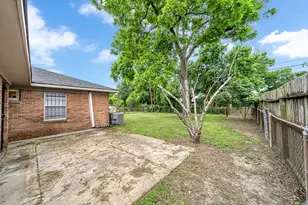3032 Briarwick Ln, Houston, TX 77093 - Photo 34