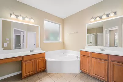 13707 Kingston River Lane, Houston, TX 77044 - Photo 16
