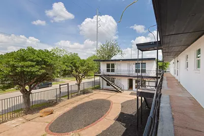 6840 Fairway Drive #1, Houston, TX 77087 - Photo 6