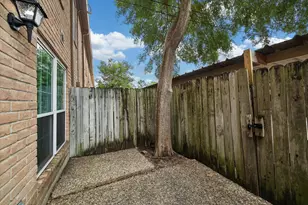 355 N Post Oak Ln, Houston, TX 77024 - Photo 10