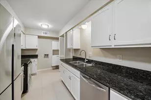 355 N Post Oak Ln, Houston, TX 77024 - Photo 4