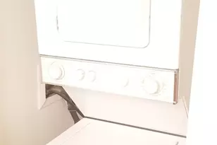 3015 Walnut Bend Ln, Houston, TX 77042 - Photo 10