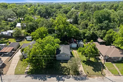 620 S Bell Street, Bellville, TX 77418 - Photo 30
