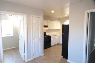 8715 Ilona Ln, Houston, TX 77025 - Photo 12