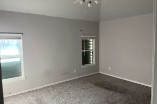 110 Kelly St, Angleton, TX 77515 - Photo 6