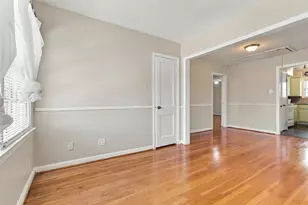 4505 Larch Ln, Bellaire, TX 77401 - Photo 8