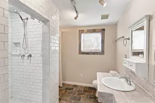 4505 Larch Ln, Bellaire, TX 77401 - Photo 16