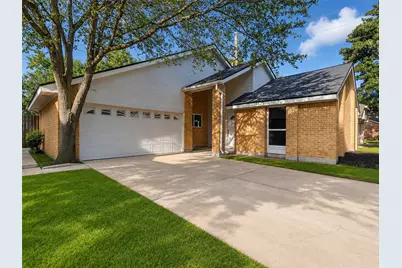 3035 Pecan Point Dr, Sugar Land, TX 77478 - Photo 4