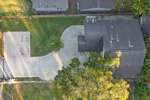 9506 E Avenue I, Houston, TX 77012 - Photo 6