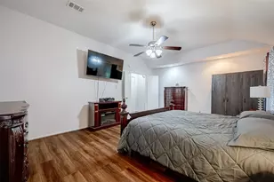 8618 Scenic Green Dr, Houston, TX 77088 - Photo 22
