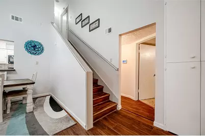 8618 Scenic Green Drive, Houston, TX 77088 - Photo 12