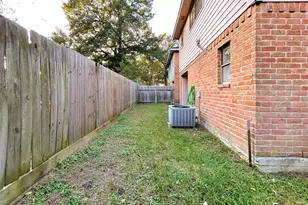 1111 Baker Dr, Tomball, TX 77375 - Photo 16