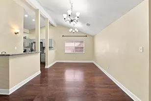 25119 Lynbriar Ln, Spring, TX 77373 - Photo 4
