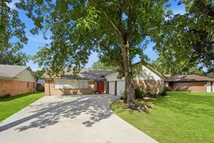 25119 Lynbriar Ln, Spring, TX 77373 - Photo 1