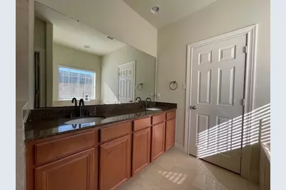 9103 Creekstone Lake Drive, Houston, TX 77054 - Photo 24