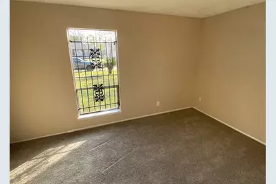 10818 Carlton Drive, Houston, TX 77047 - Photo 8