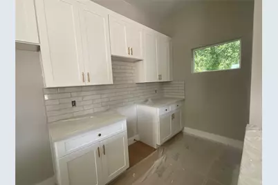 966 South Lane #A/B, Houston, TX 77088 - Photo 12